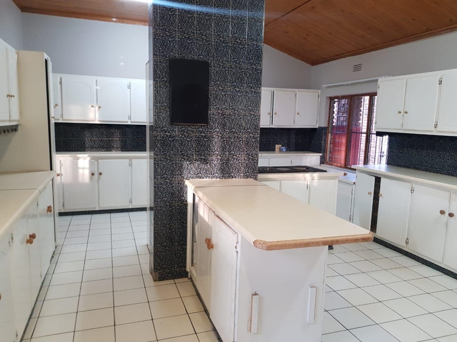 4 Bedroom Property for Sale in Kuruman Northern Cape